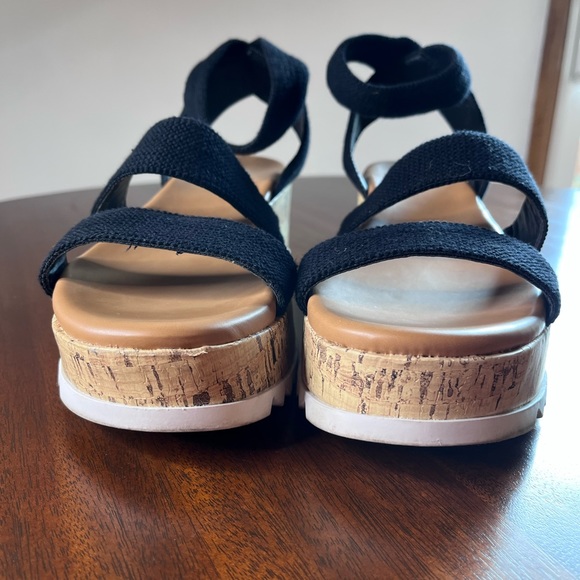 R2 Women’s Cork Platform Sandal - 10 - Picture 2 of 8